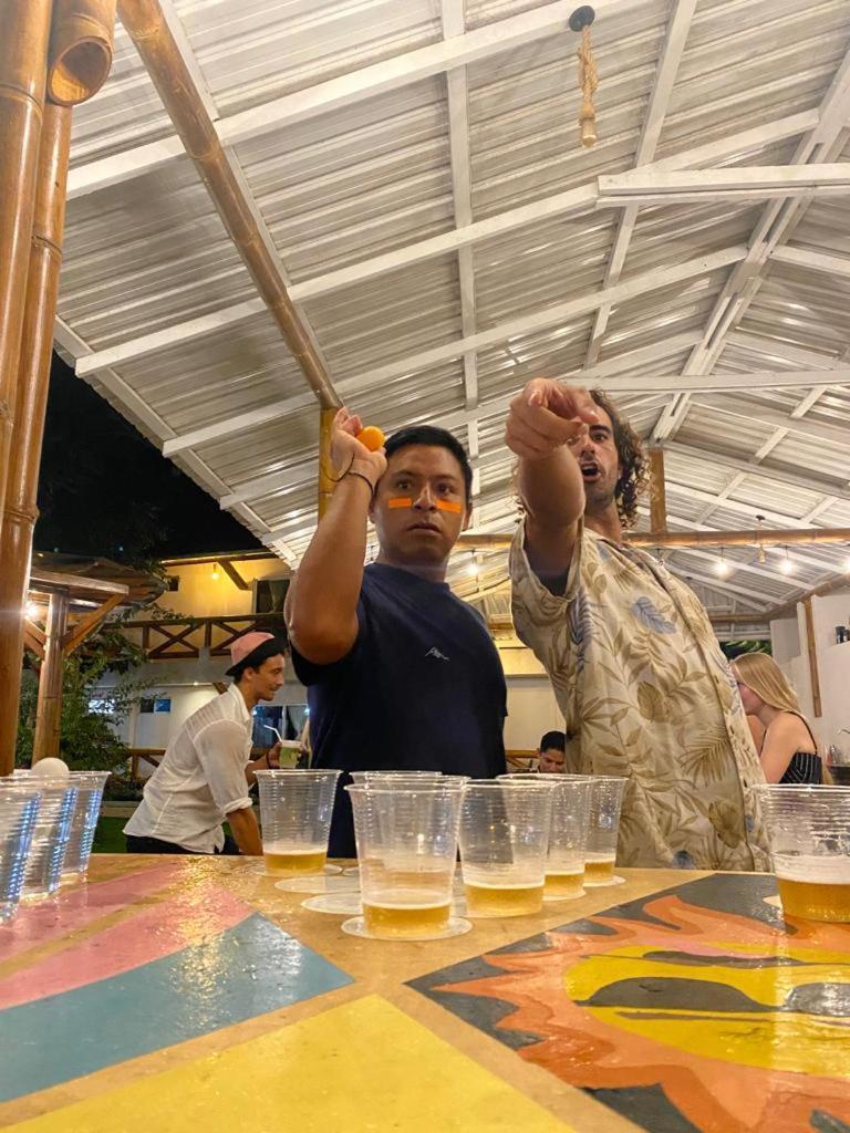 Pop House Hotel Montanita Ngoại thất bức ảnh