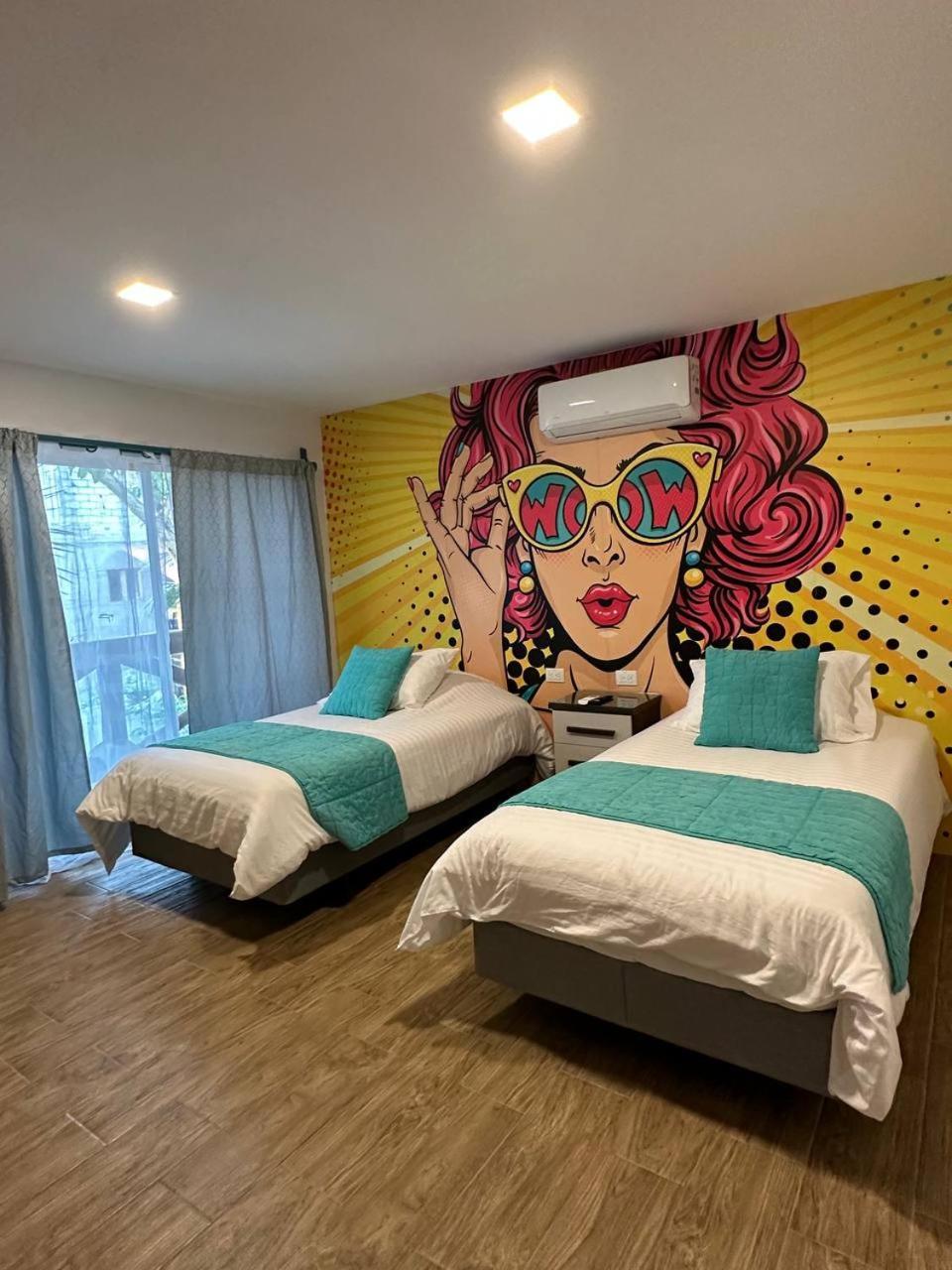 Pop House Hotel Montanita Ngoại thất bức ảnh