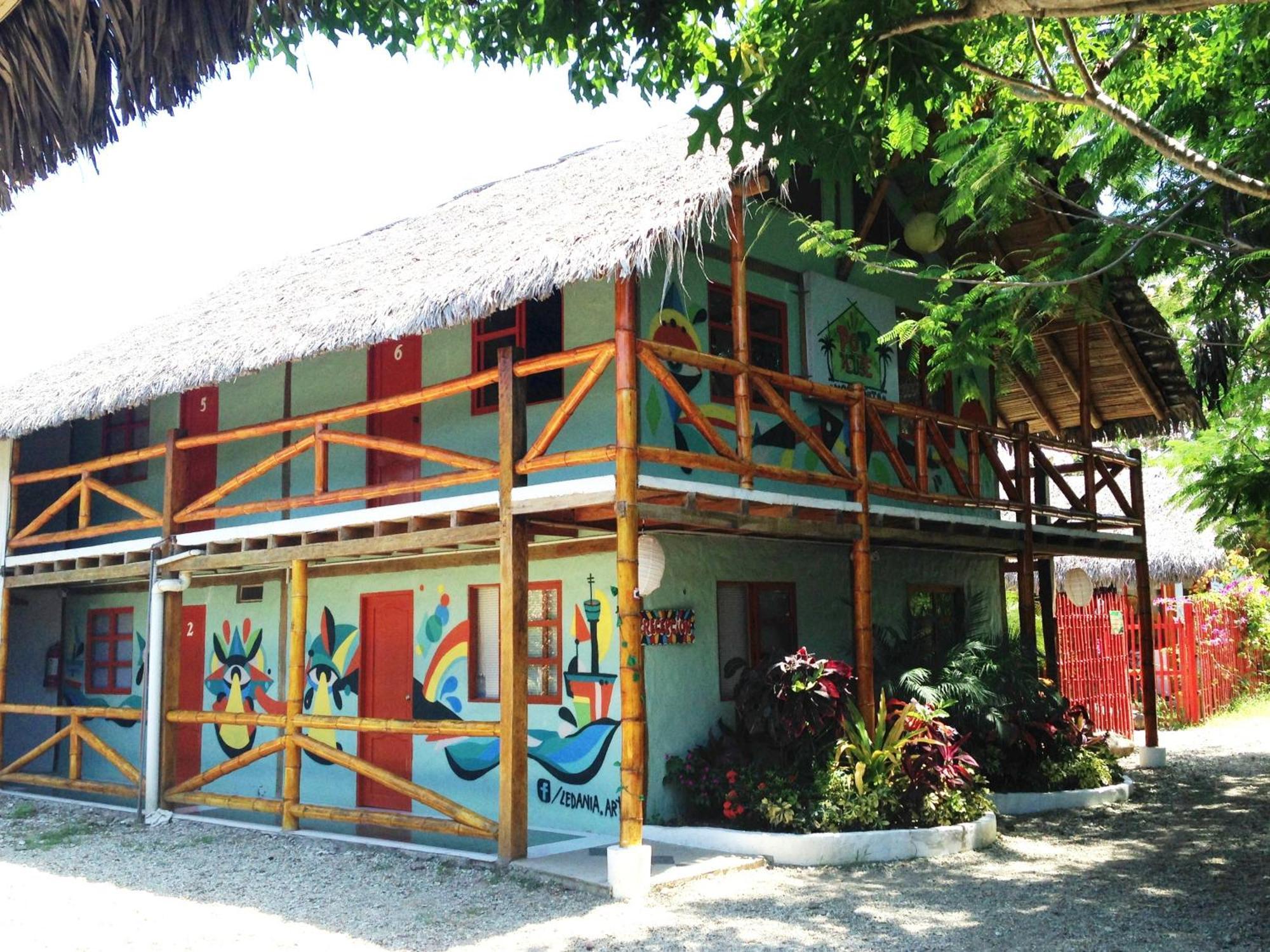 Pop House Hotel Montanita Ngoại thất bức ảnh