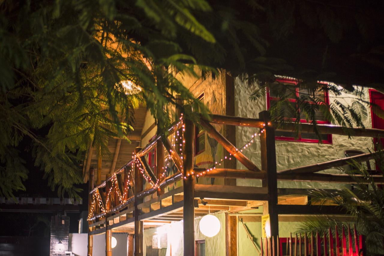 Pop House Hotel Montanita Ngoại thất bức ảnh