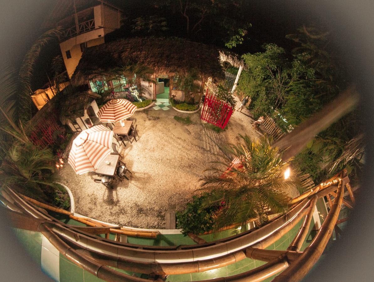 Pop House Hotel Montanita Ngoại thất bức ảnh