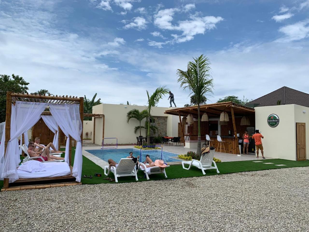 Pop House Hotel Montanita Ngoại thất bức ảnh